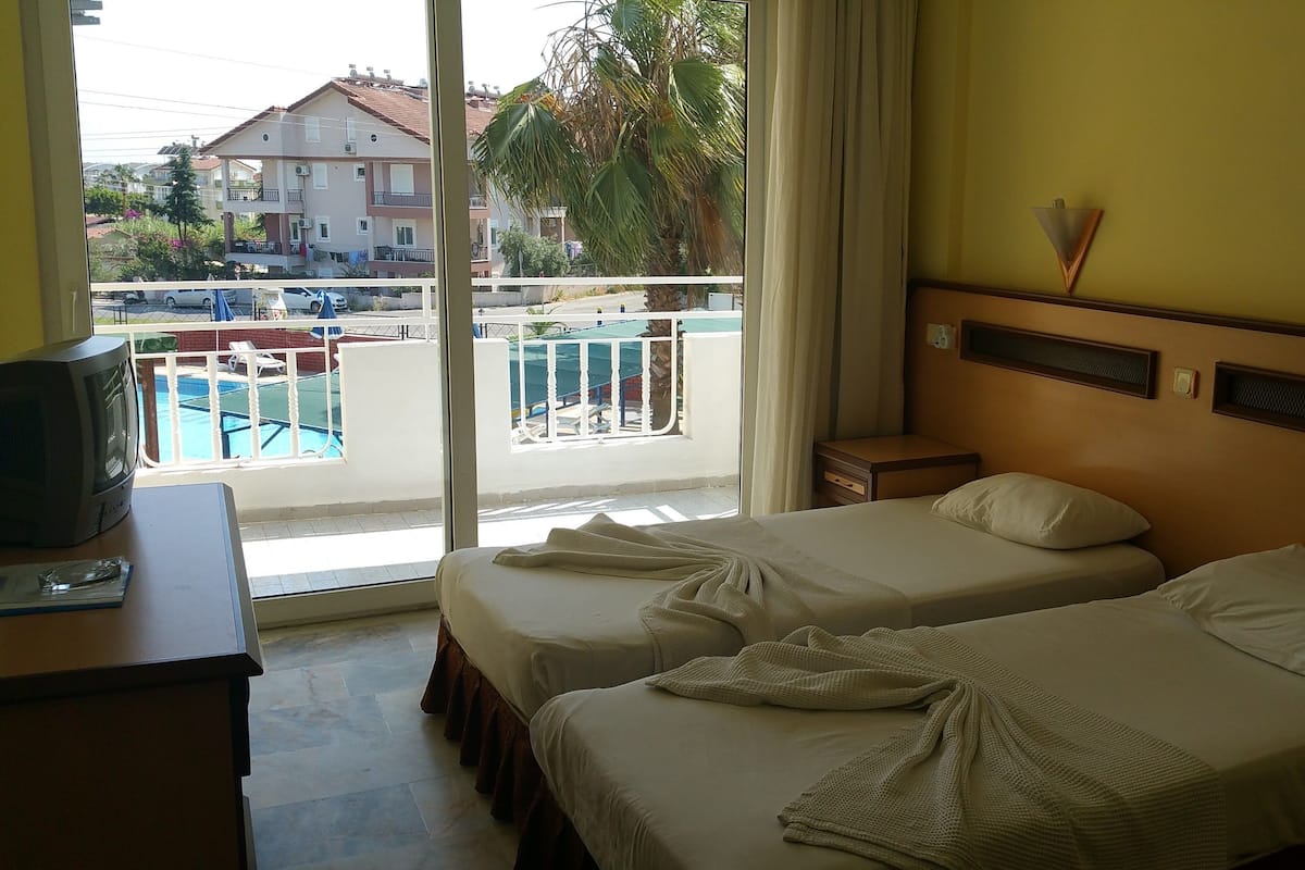 Standard Room, Garden View