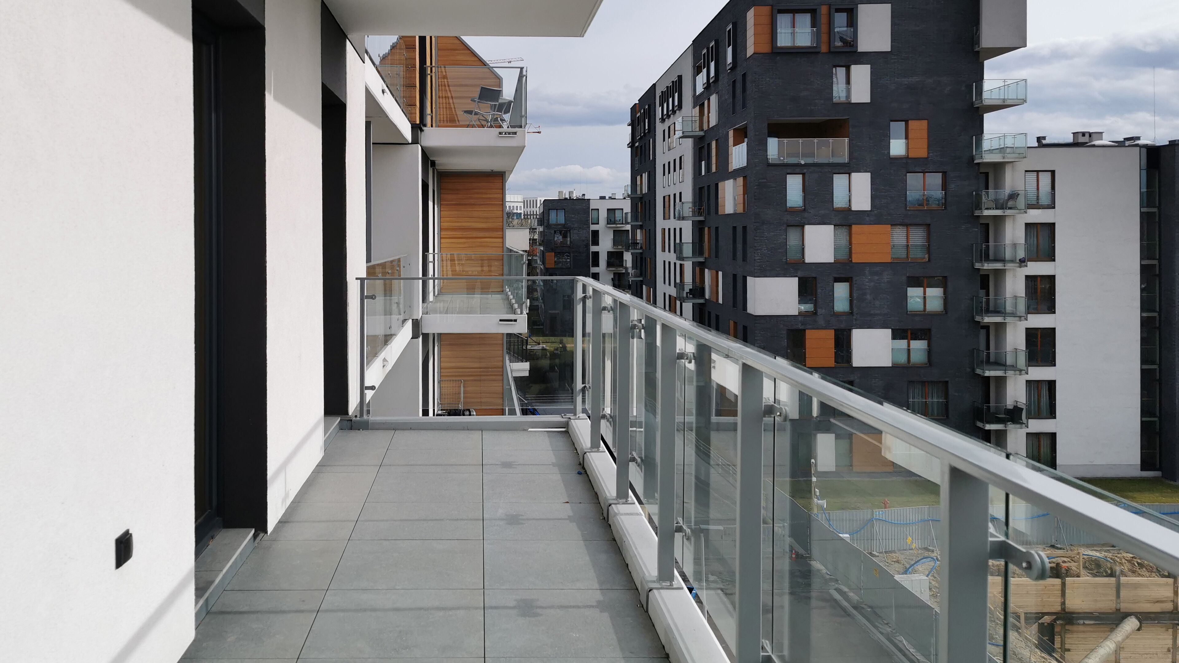 Apartemen (56 H) | Balkon