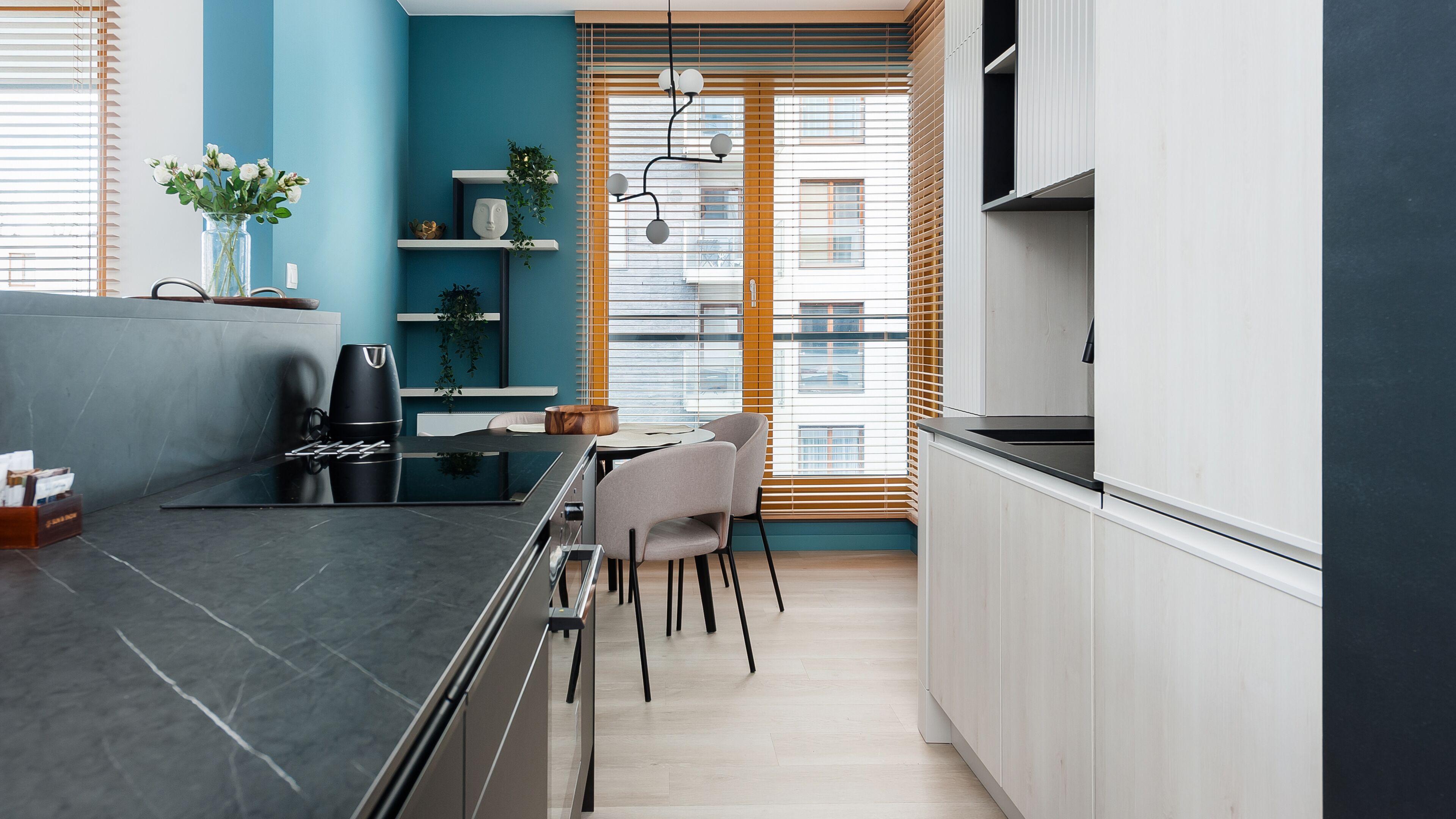 Apartament (128 J Stay at Novum) | Private kitchenette | Fridge, stovetop, electric kettle, cookware/dishes/utensils