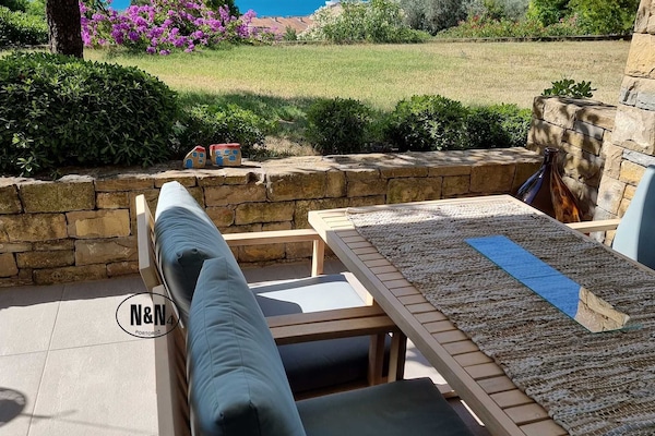 Comfort Apartment, Terrace, Sea View (Portorož - NN 4 Apartment) | Living area | LCD TV