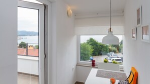 Ảnh chưa phân loại, 3 trong số 48 ảnh, nút