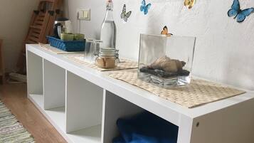 Double Room, Shared Bathroom (Large) | Blackout drapes, free WiFi, bed sheets