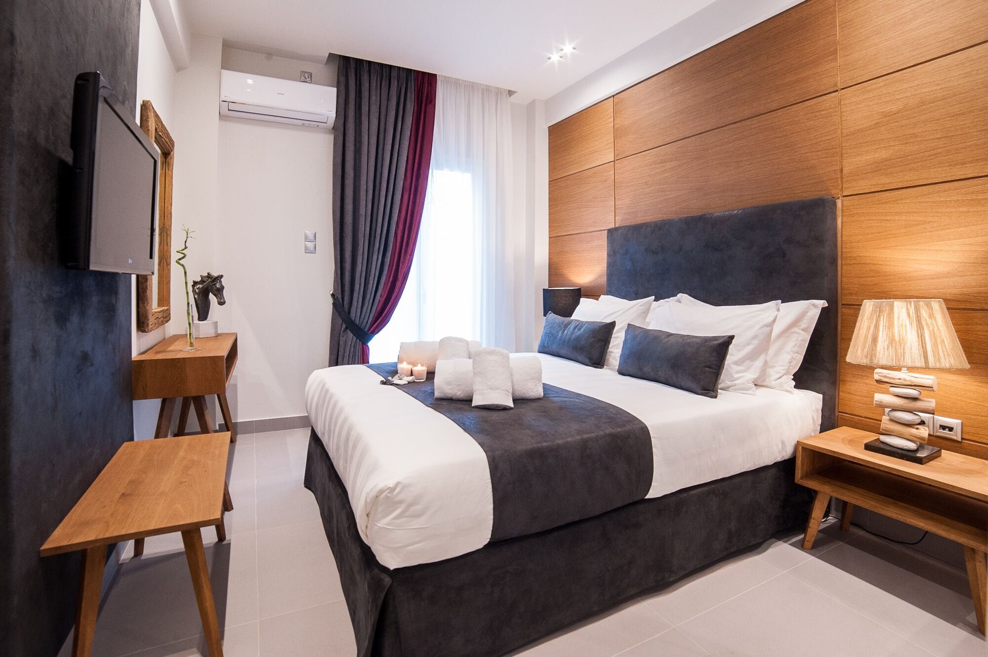 2 quartos, cofres nos quartos, ferros/tábuas de passar roupa, Wi-Fi