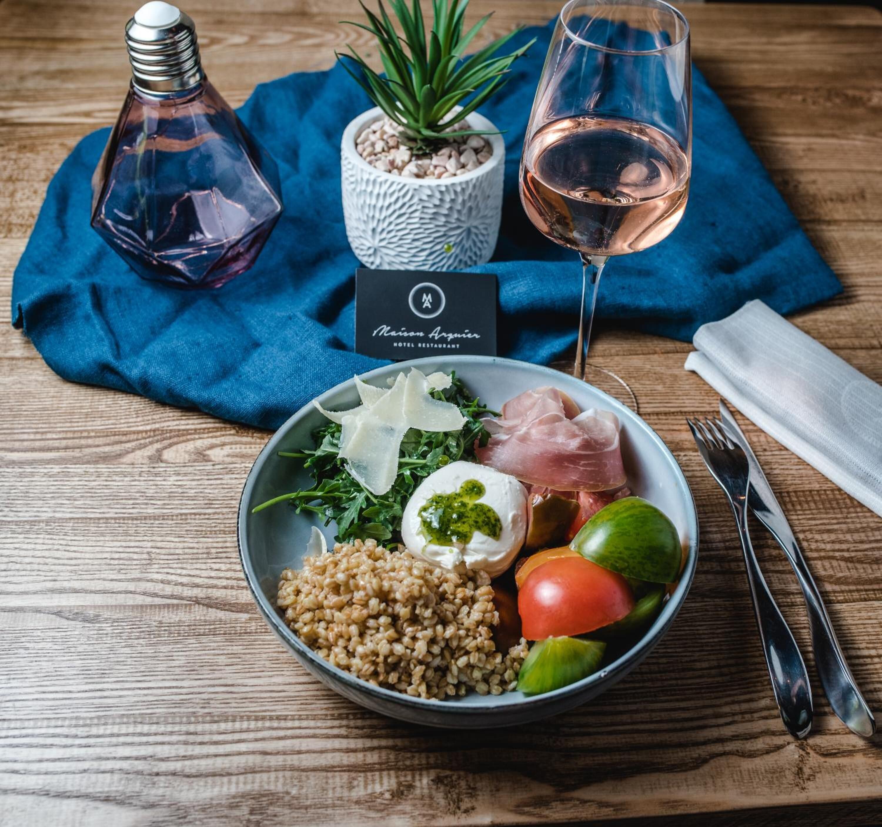 lunch and dinner served, regional cuisine