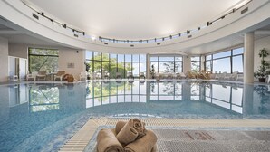Indoor pool - HVD Riviera Beach (Golden Sands)