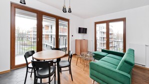 Apartment (77 - Rakowicka 22 J) | Iron/ironing board, free WiFi, bed sheets - Apartamenty Sun & Snow Rakowicka Podkowa (Kraków)