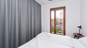 Apartment (77 - Rakowicka 22 J) | Iron/ironing board, free WiFi, bed sheets - Apartamenty Sun & Snow Rakowicka Podkowa (Kraków)