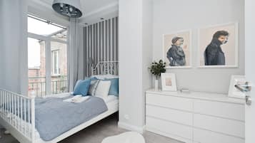 Apartment (23 – Bogusławskiego 10) | 1 bedroom, free WiFi, bed sheets