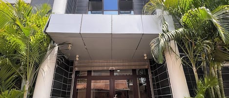 Entrada al alojamiento