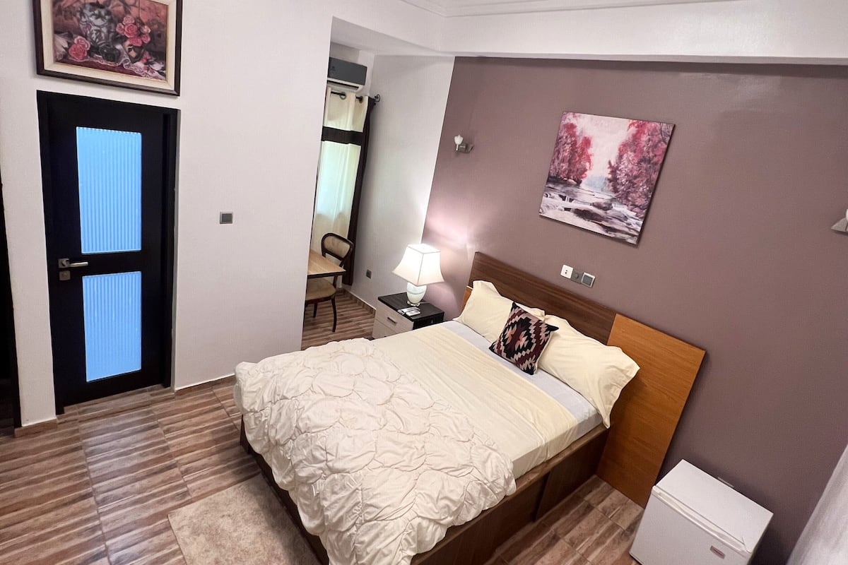 Comfort Double Room | Laptop workspace, blackout drapes, free WiFi, bed sheets
