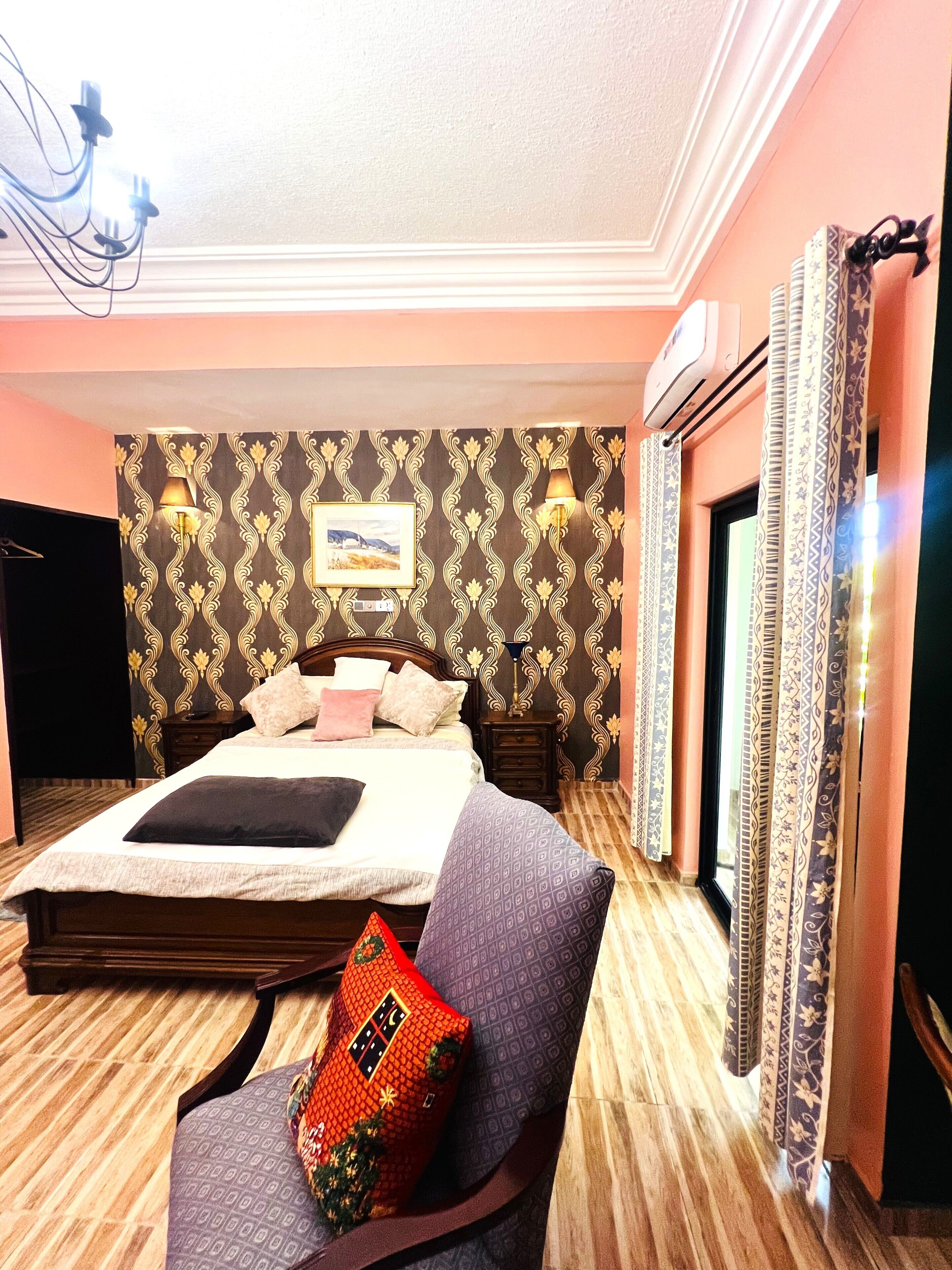 Desk, laptop workspace, blackout drapes, free WiFi