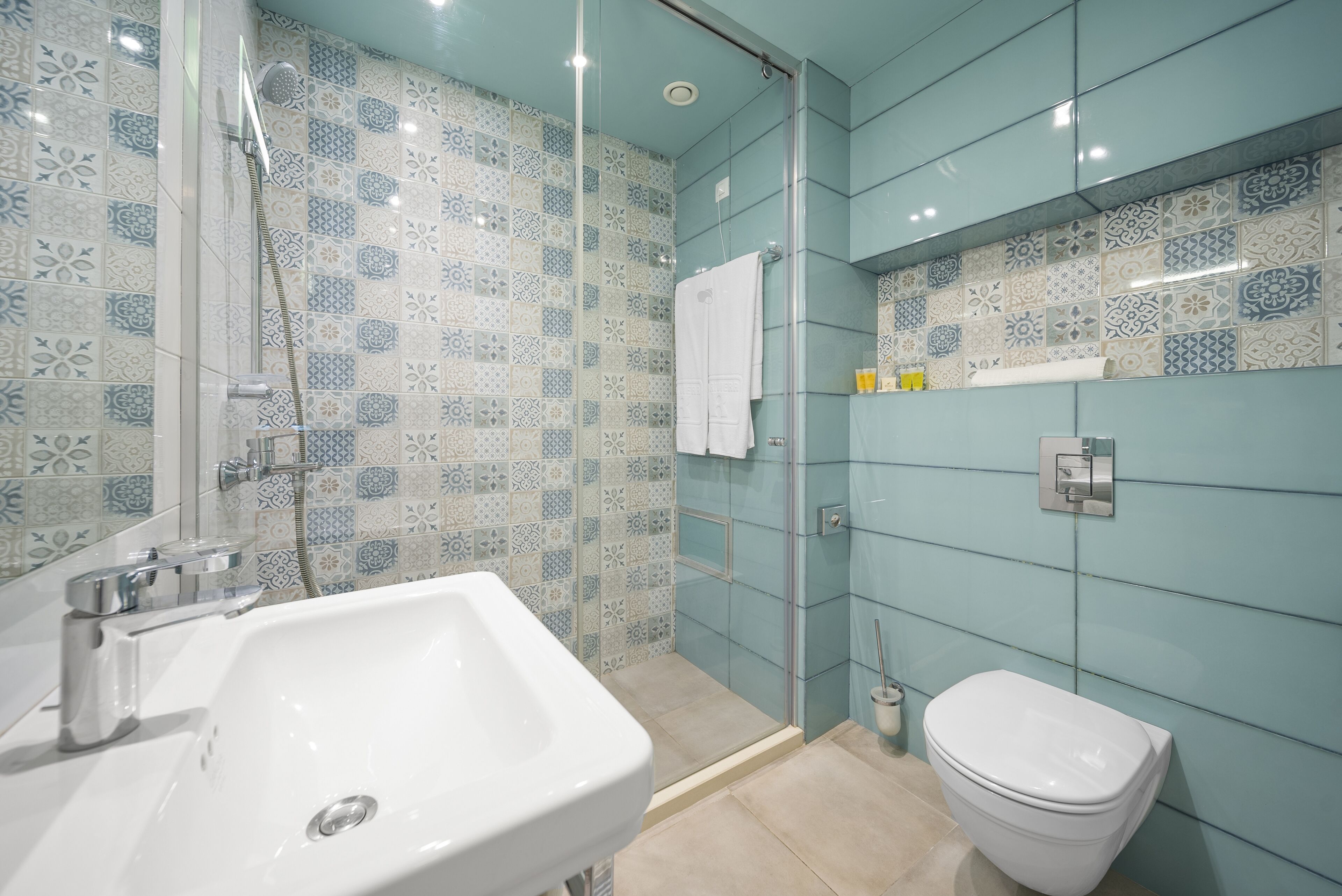 apartment, 1 bedroom, balcony | bathroom | shower, free toiletries, hair dryer, towels