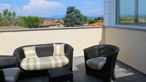 Unclassified image, 3 of 68, button - Villa Martina (Desenzano del Garda)