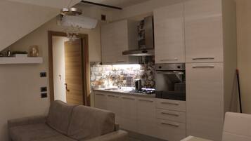 Comfort-Apartment, 1 Schlafzimmer | Eigene KĂŒche | GroĂer KĂŒhlschrank, Espressomaschine