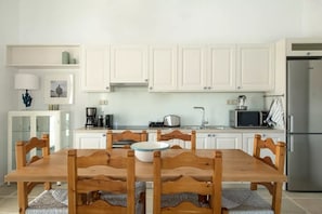 Villa, 3 Schlafzimmer, Meerblick (Akaste) | Eigene Küche | Kühlschrank, Mikrowelle, Ofen, Herdplatte
