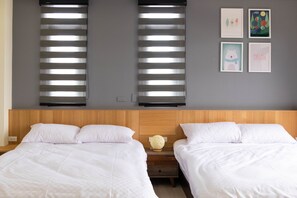 Chambre Quadruple Confort, 2 lits doubles, balcon, vue montagne | Vue de la chambre