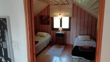 Traditional-Ferienhütte, Gartenblick | 1 Schlafzimmer, Bügeleisen/Bügelbrett, kostenloses WLAN, Bettwäsche