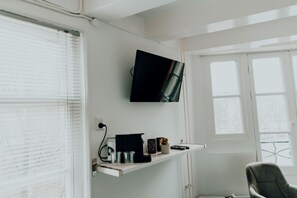 Habitación doble | Televisión