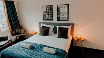 Double Room | Premium bedding, down comforters, iron/ironing board, WiFi (free)