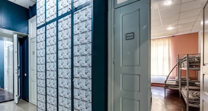 Mister Econom Hotel - Hostel