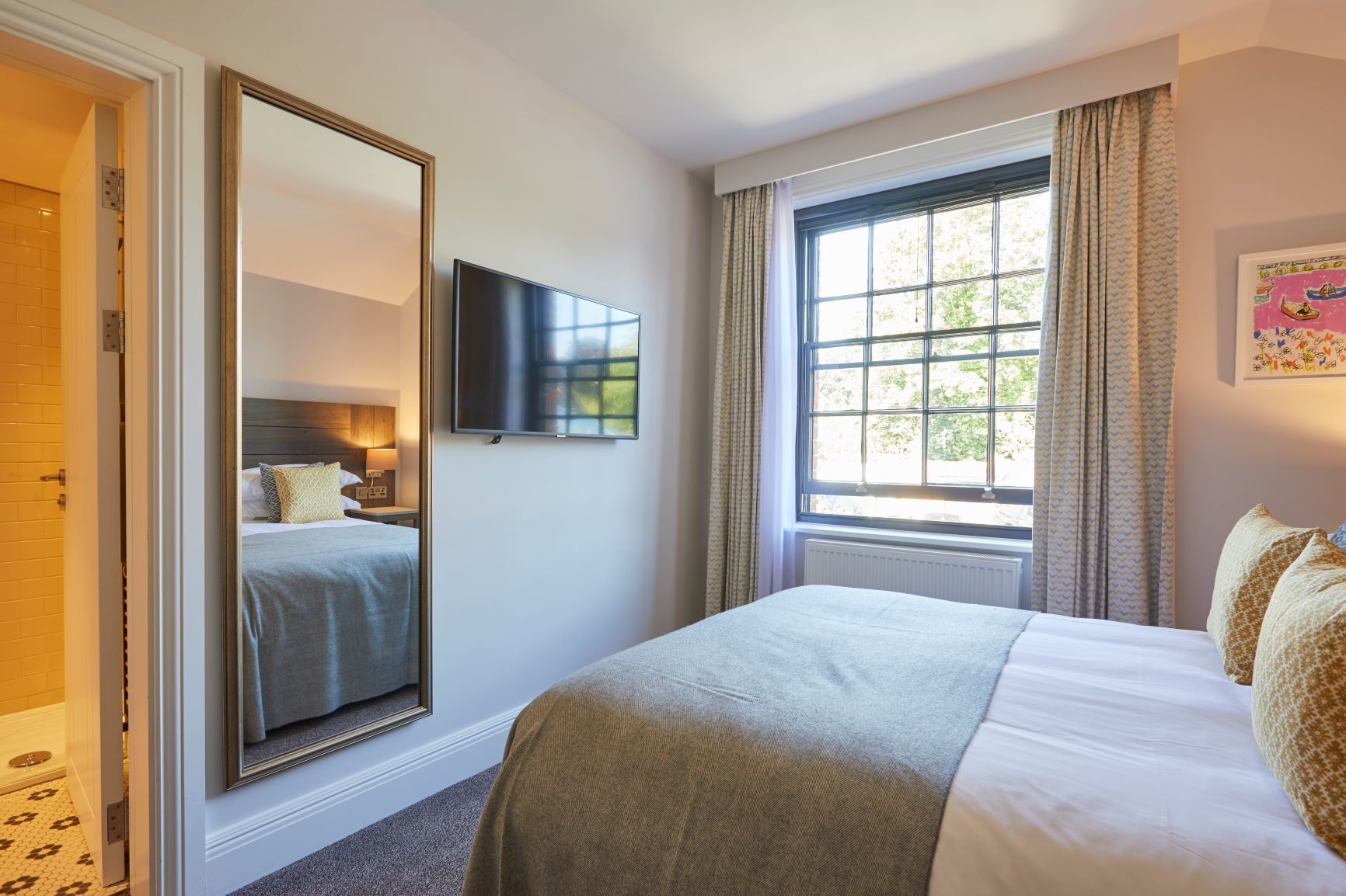 Allergikerbettwaren, Zimmersafe, Schreibtisch