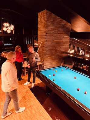 Billards