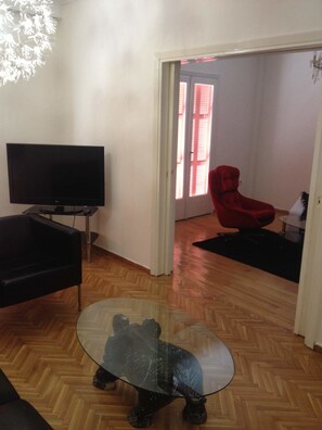 Apartment, City View | Living area | Flat-screen TV - Apartment On Stefanou Tatti 1 (Thessaloniki)