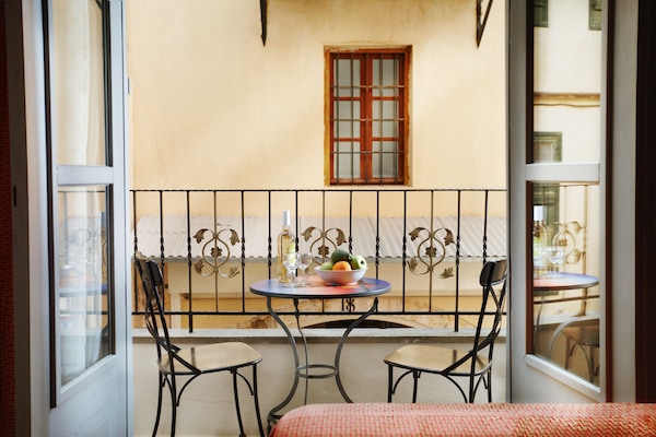 Deluxe Suite, City View | Balcony