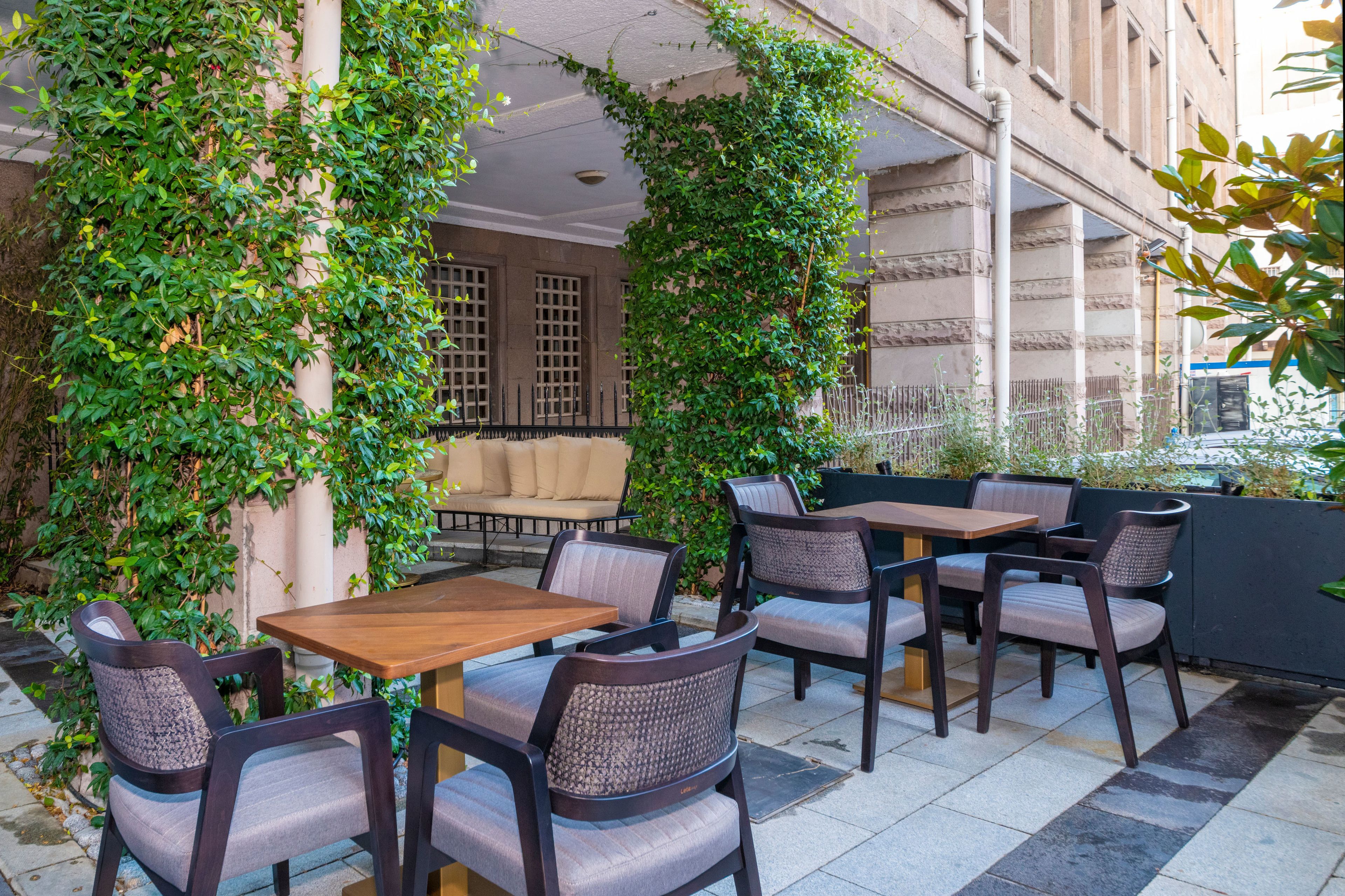 outdoor banquet area