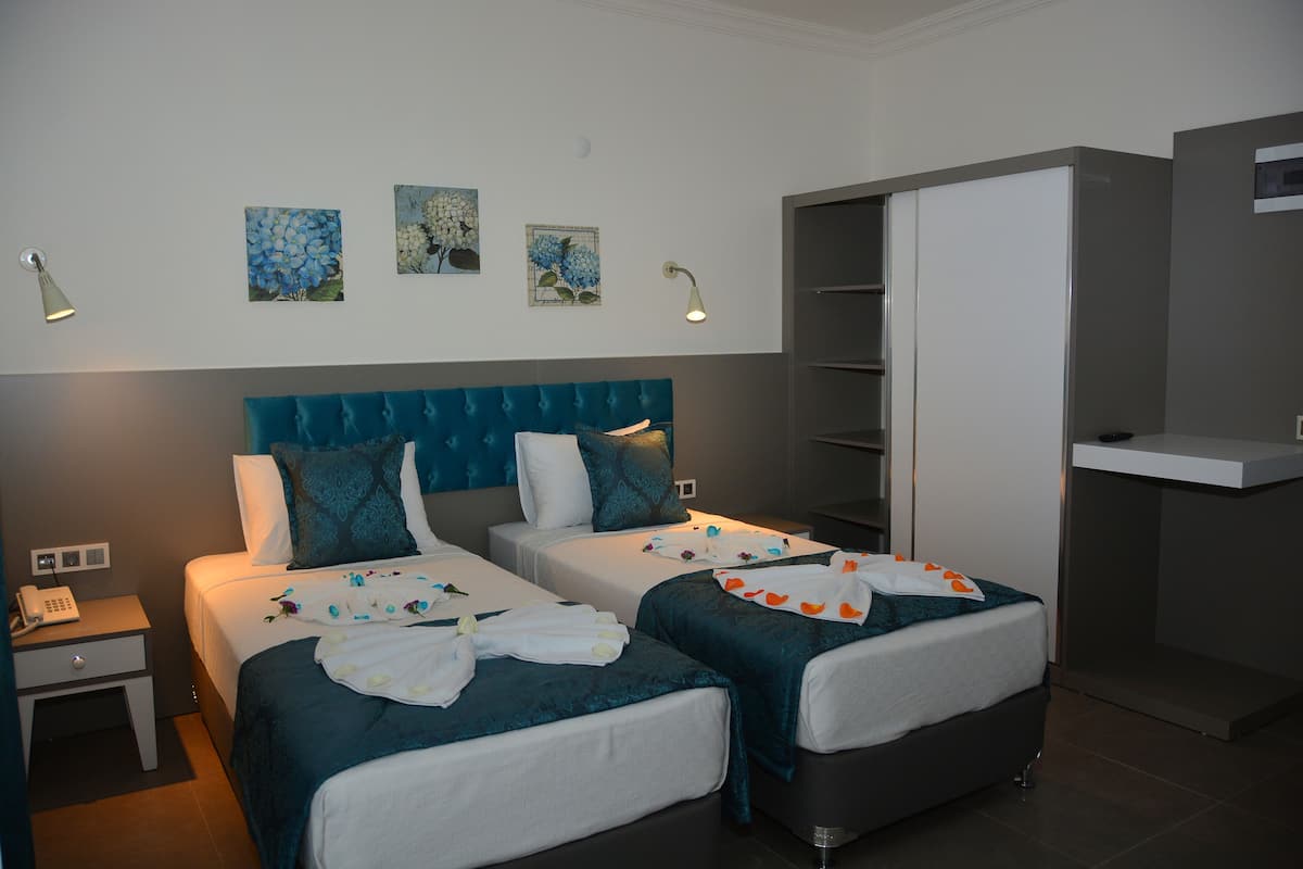 1 bedroom, minibar, in-room safe, desk