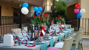 Breakfast, lunch and dinner served - The Nordic Hotel (Kemer)
