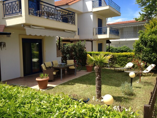 House, 3 Bedrooms, Garden View (1) | Terrace/patio