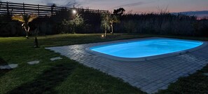 Pool - Private pool, family-friendly. (Θεολόγος)