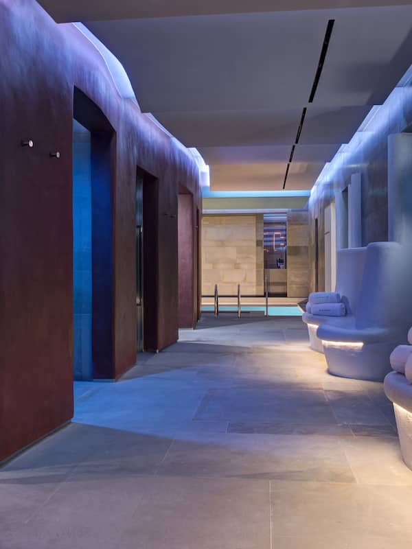 Couples treatment rooms, sauna, hot tub, steam room, Turkish bath