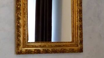 DĂ©tail de lâintĂ©rieur