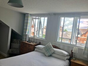 Standard Double Room | Free WiFi, bed sheets