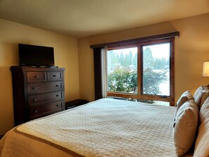 2 sovrum, internet och sängkläder