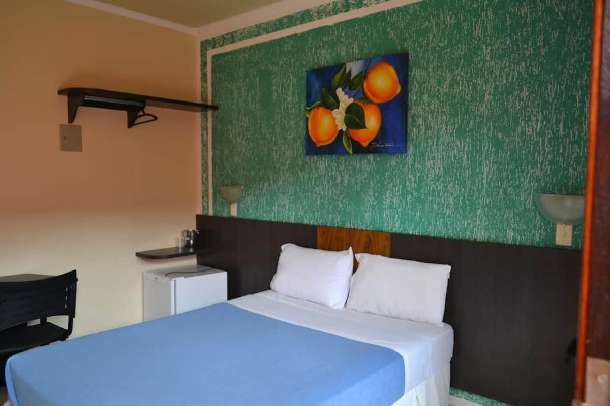 Minibar, desk, blackout curtains, free WiFi