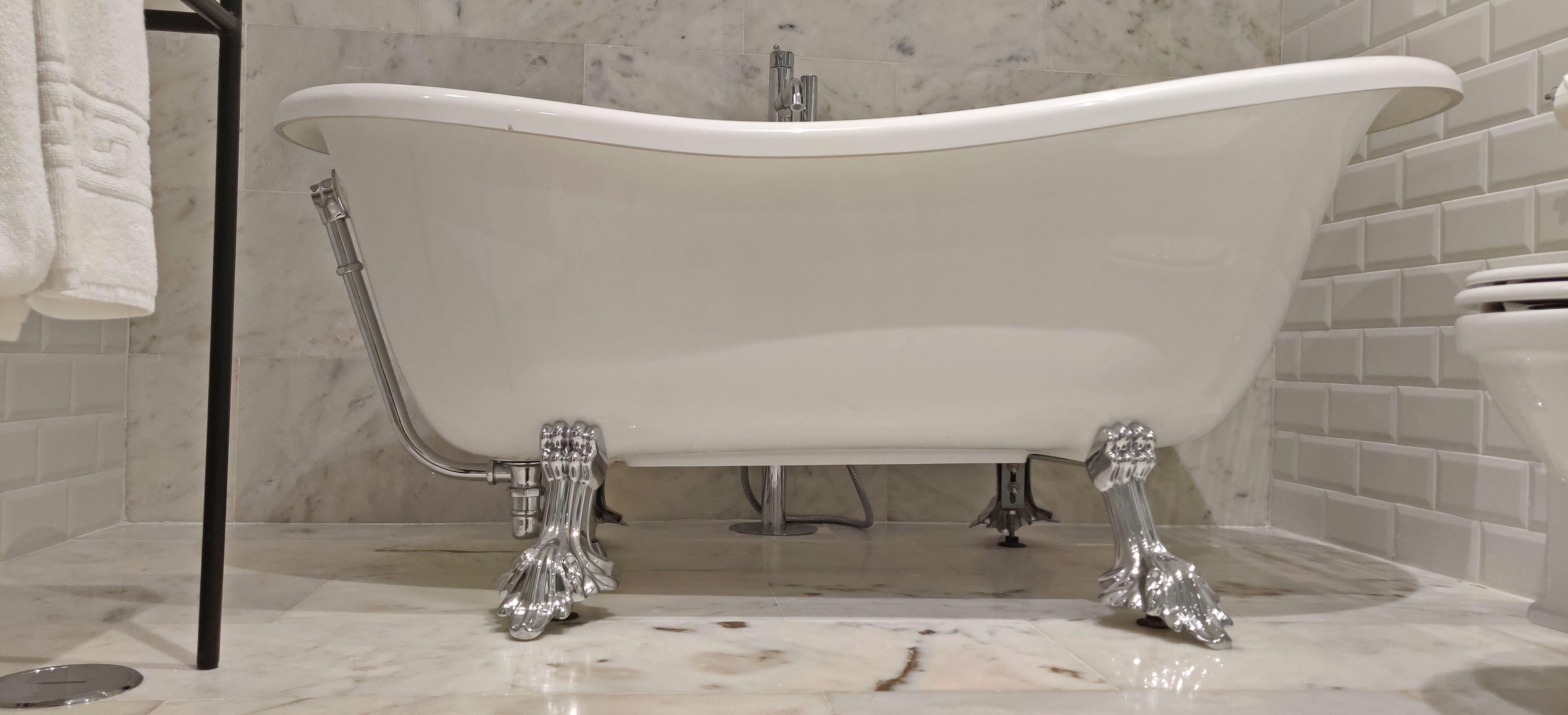 superior suite | bathroom | free toiletries, hair dryer, bathrobes, slippers