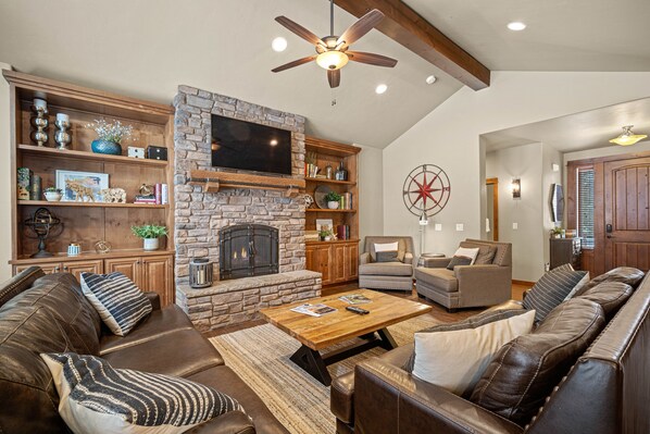 TV, fireplace, DVD player, ping pong