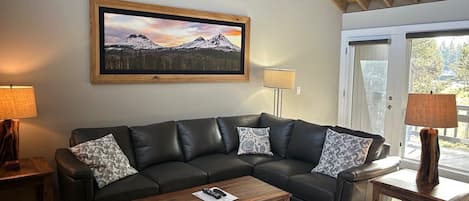 Fernseher, Kamin