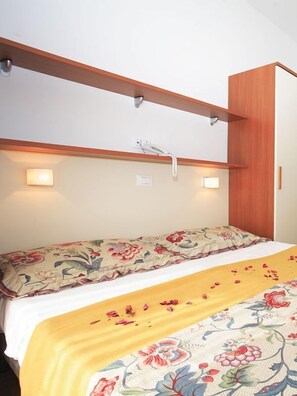 Double or Twin Room | In-room safe, desk, cots/infant beds, free WiFi - Hotel Villa Aspe (San Michele al Tagliamento)