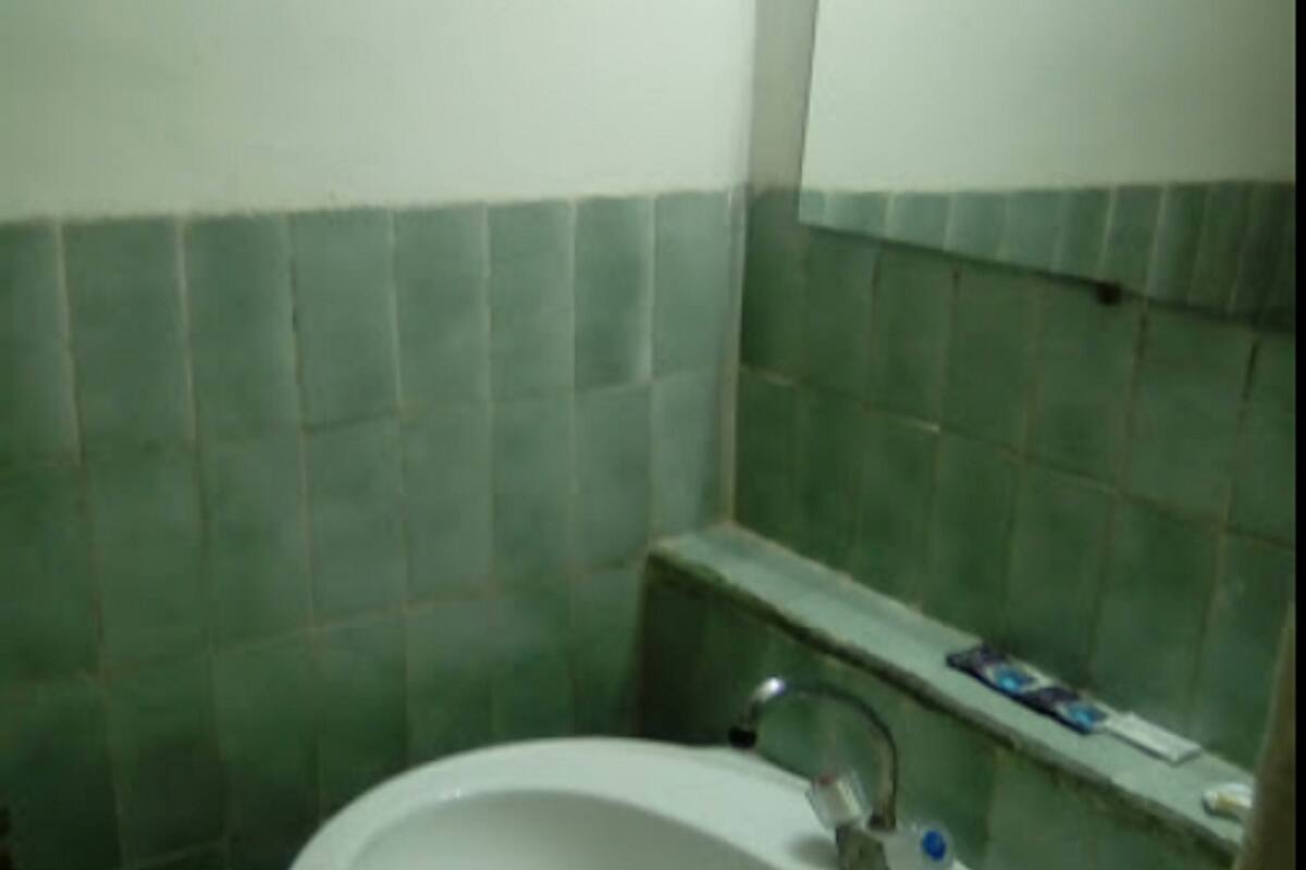 Free toiletries, towels, soap, shampoo