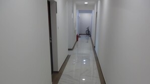 Interni