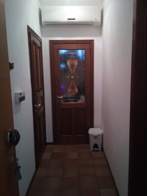 Family Room (King) | Cribs/infant beds, rollaway beds, free WiFi, bed sheets - B&B Villa Mirella (Pachino)