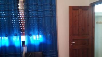 Deluxe-Doppelzimmer (Azzurra) | Babybetten, Zustellbetten, kostenloses WLAN, Bettwäsche