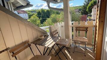 Deluxe Room, Garden View | Garden view