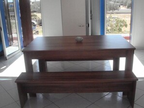 In-room dining - Résidence Jlidi (Djerba Midun)