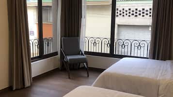 Camera familiare con letto matrimoniale o 2 letti singoli | 1 camera, biancheria da letto ipoallergenica, materassi in memory foam