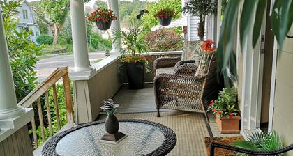 A very clean and private suite in Niagara Falls Canada.